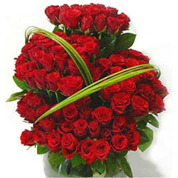 200 Roses Basket