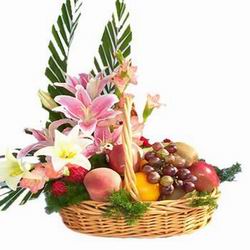  Flowers and Fruits in same basket