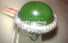 Chọn trang sức bằng đá quý hợp mệnh cung